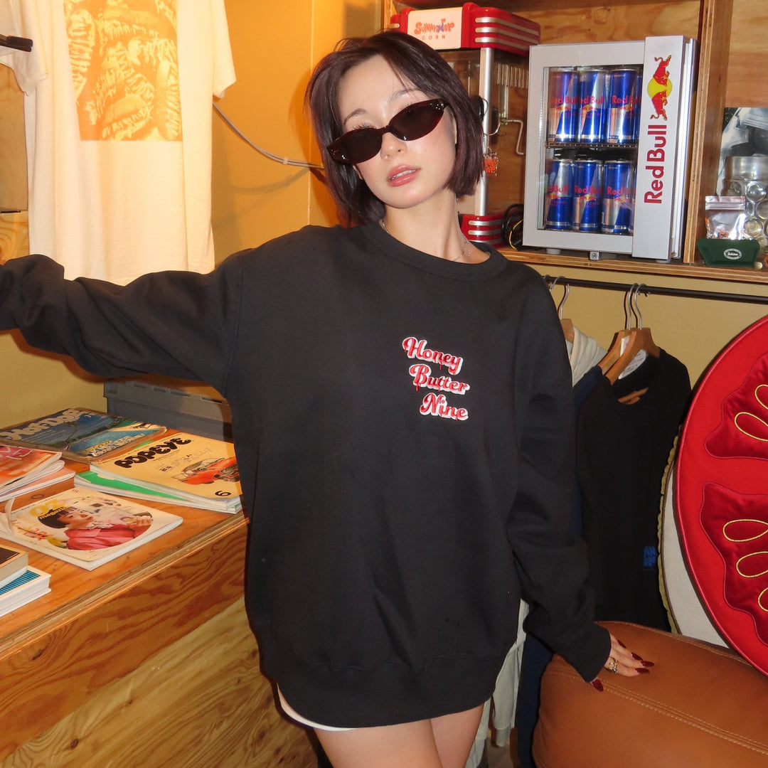 American diner sweat - 𝐇𝐨𝐧𝐞𝐲 𝐁𝐮𝐭𝐭𝐞𝐫 𝐍𝐢𝐧𝐞