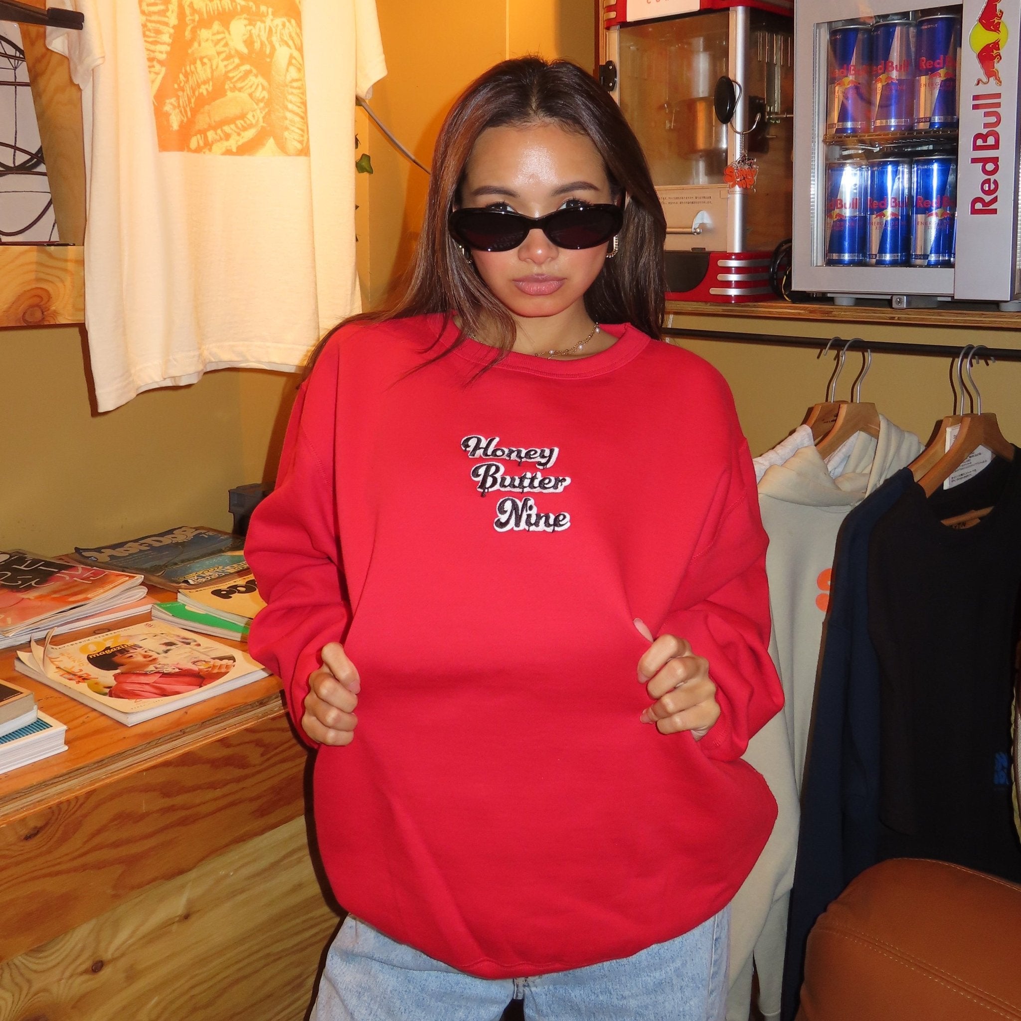 American diner sweat - 𝐇𝐨𝐧𝐞𝐲 𝐁𝐮𝐭𝐭𝐞𝐫 𝐍𝐢𝐧𝐞