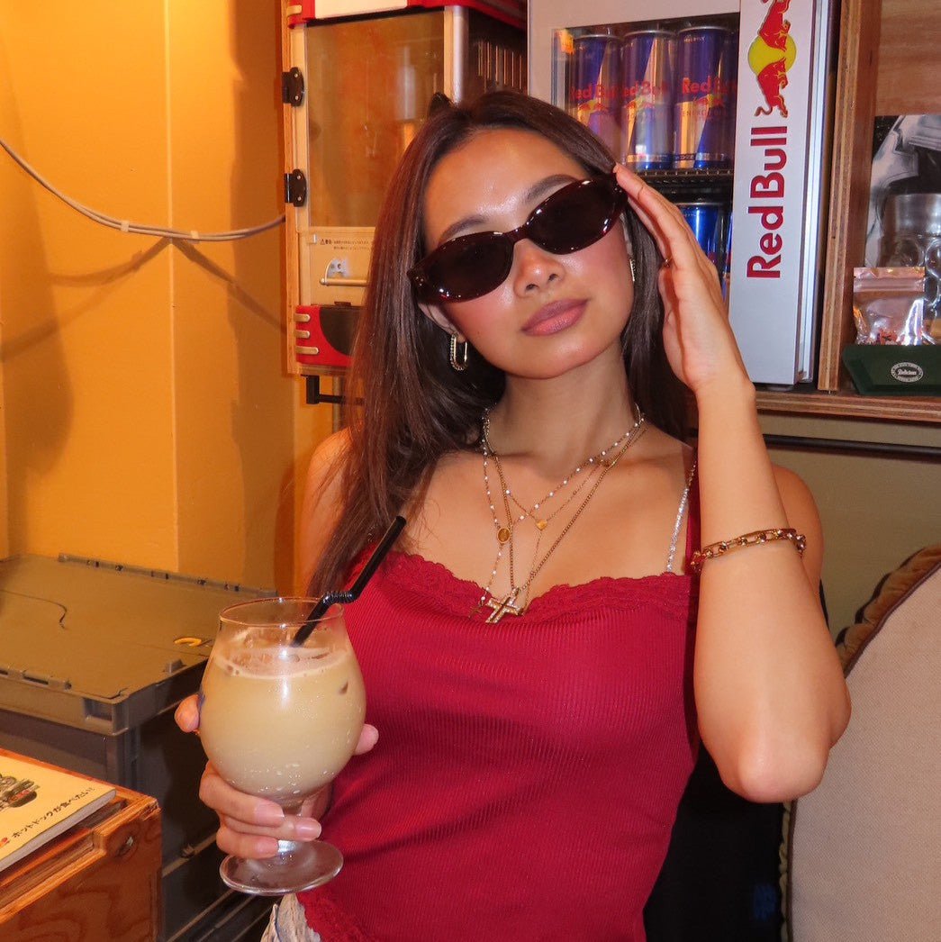 Avenu sunglasses - 𝐇𝐨𝐧𝐞𝐲 𝐁𝐮𝐭𝐭𝐞𝐫 𝐍𝐢𝐧𝐞