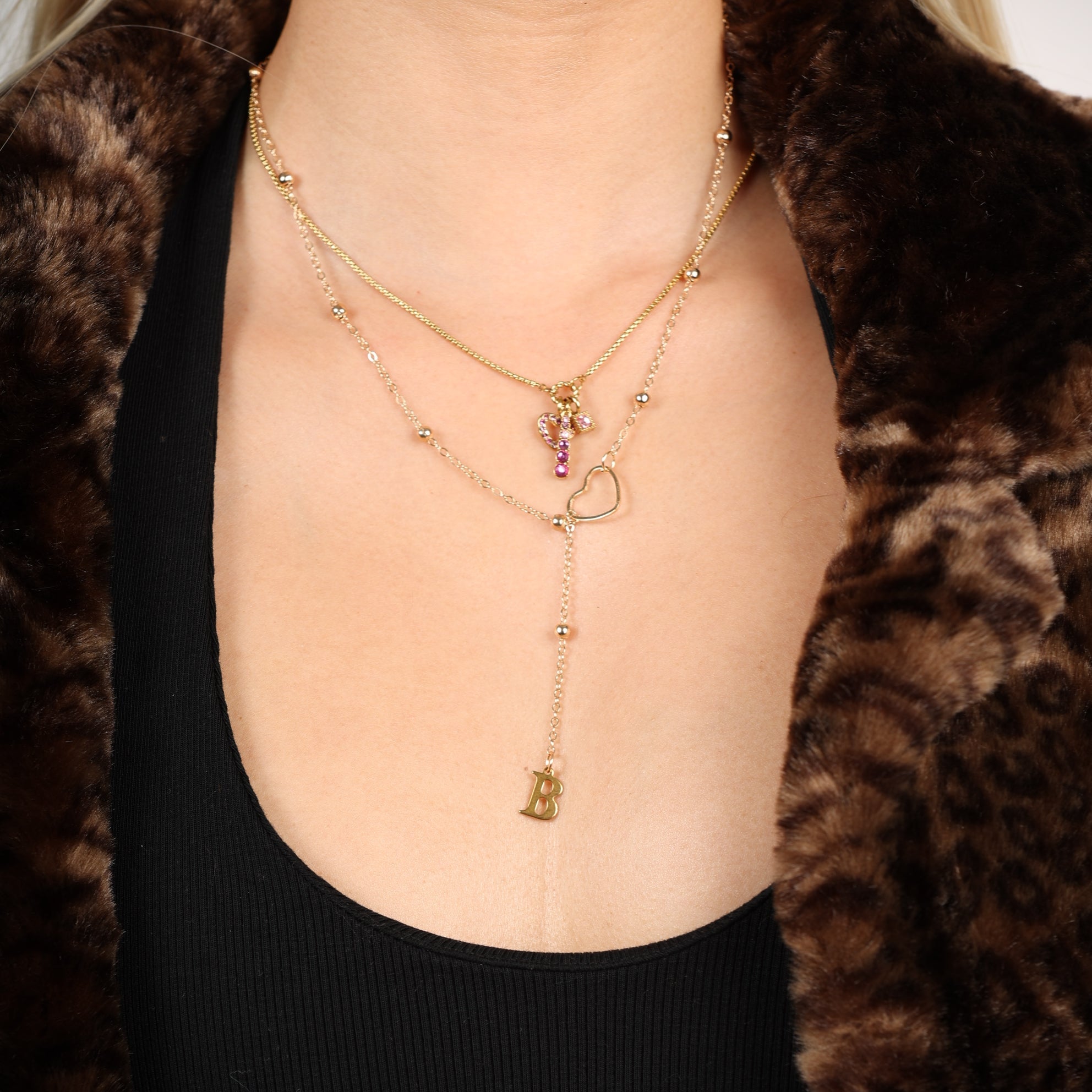 B heart long necklace - 𝐇𝐨𝐧𝐞𝐲 𝐁𝐮𝐭𝐭𝐞𝐫 𝐍𝐢𝐧𝐞