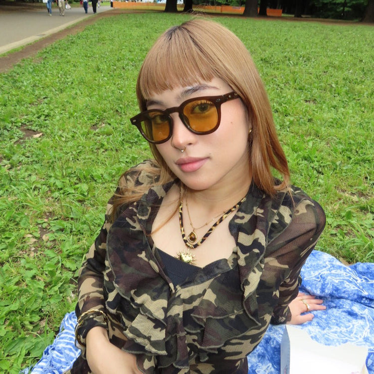 Brown Khaki sungalsses - 𝐇𝐨𝐧𝐞𝐲 𝐁𝐮𝐭𝐭𝐞𝐫 𝐍𝐢𝐧𝐞