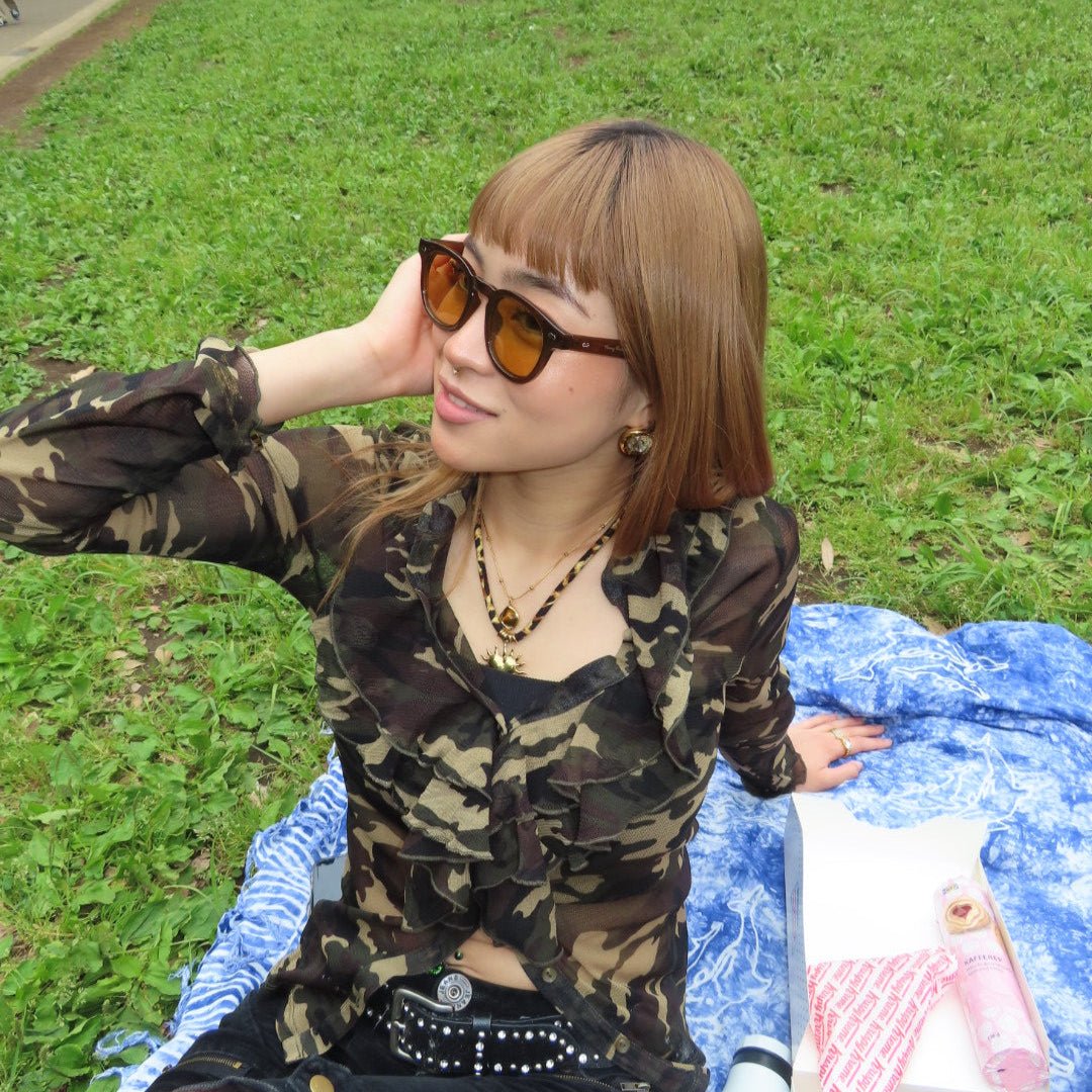 Brown Khaki sungalsses - 𝐇𝐨𝐧𝐞𝐲 𝐁𝐮𝐭𝐭𝐞𝐫 𝐍𝐢𝐧𝐞