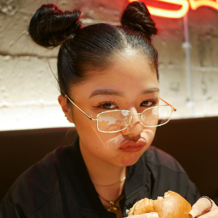 Casual metal glasses - 𝐇𝐨𝐧𝐞𝐲 𝐁𝐮𝐭𝐭𝐞𝐫 𝐍𝐢𝐧𝐞