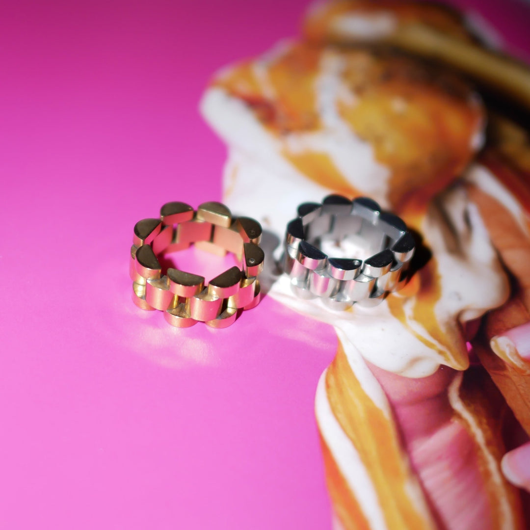 Chain casual ring - 𝐇𝐨𝐧𝐞𝐲 𝐁𝐮𝐭𝐭𝐞𝐫 𝐍𝐢𝐧𝐞