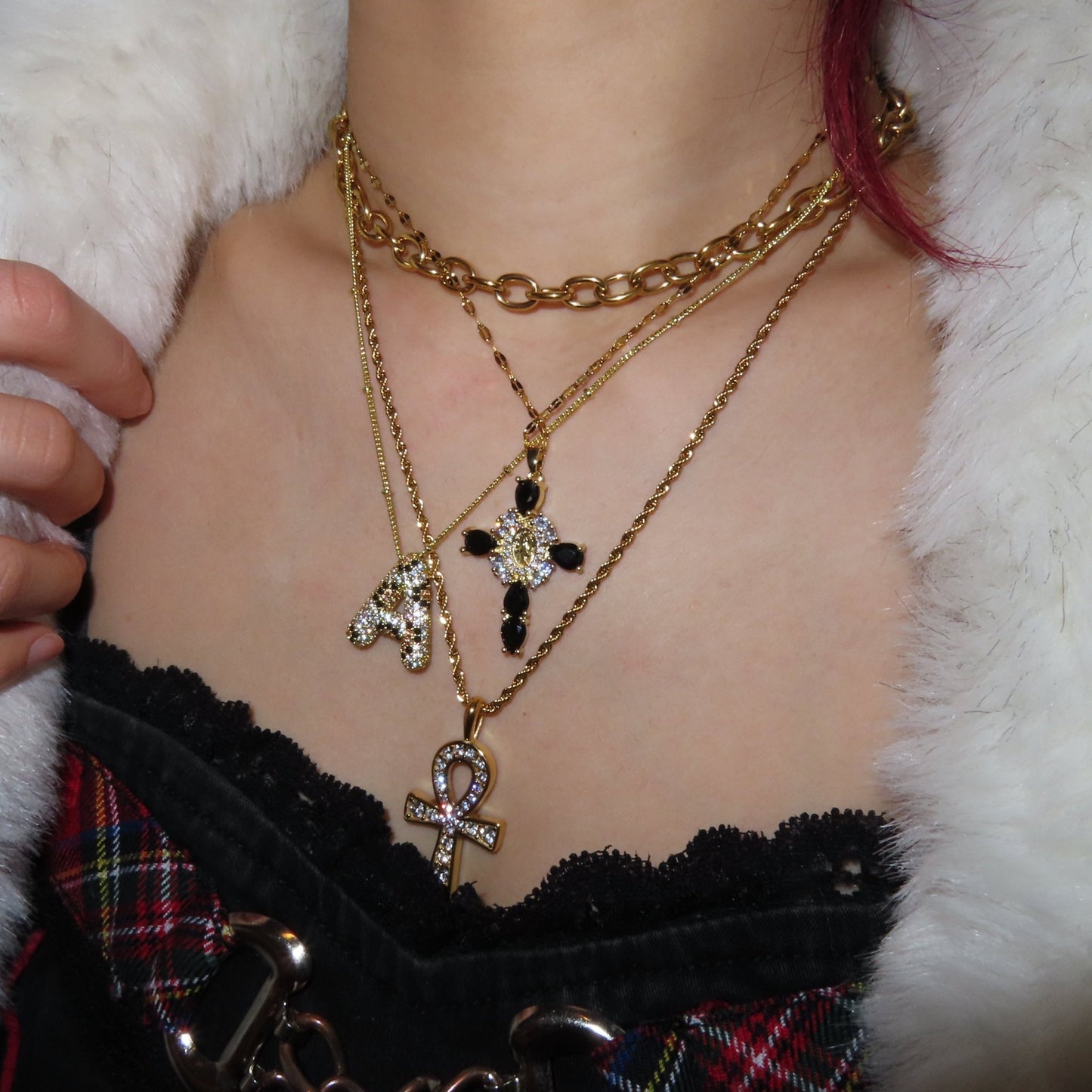 Chain necklace - 𝐇𝐨𝐧𝐞𝐲 𝐁𝐮𝐭𝐭𝐞𝐫 𝐍𝐢𝐧𝐞