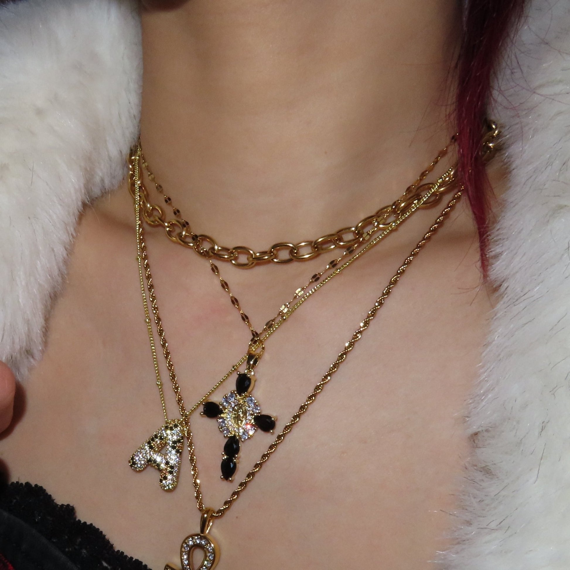 Chain necklace - 𝐇𝐨𝐧𝐞𝐲 𝐁𝐮𝐭𝐭𝐞𝐫 𝐍𝐢𝐧𝐞