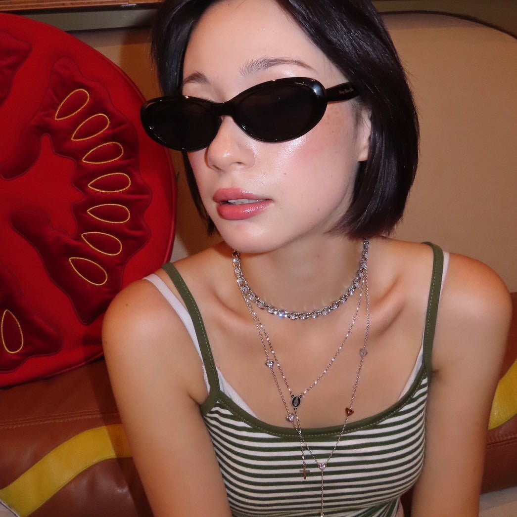 Choker glitter necklace - 𝐇𝐨𝐧𝐞𝐲 𝐁𝐮𝐭𝐭𝐞𝐫 𝐍𝐢𝐧𝐞