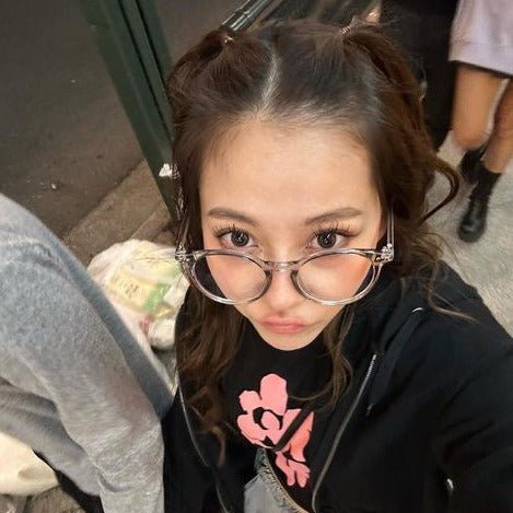 Clear flame glasses - 𝐇𝐨𝐧𝐞𝐲 𝐁𝐮𝐭𝐭𝐞𝐫 𝐍𝐢𝐧𝐞