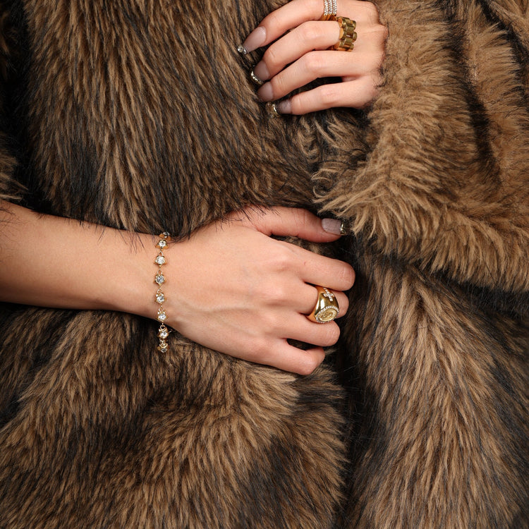 【リング】Cross gold ring - 𝐇𝐨𝐧𝐞𝐲 𝐁𝐮𝐭𝐭𝐞𝐫 𝐍𝐢𝐧𝐞