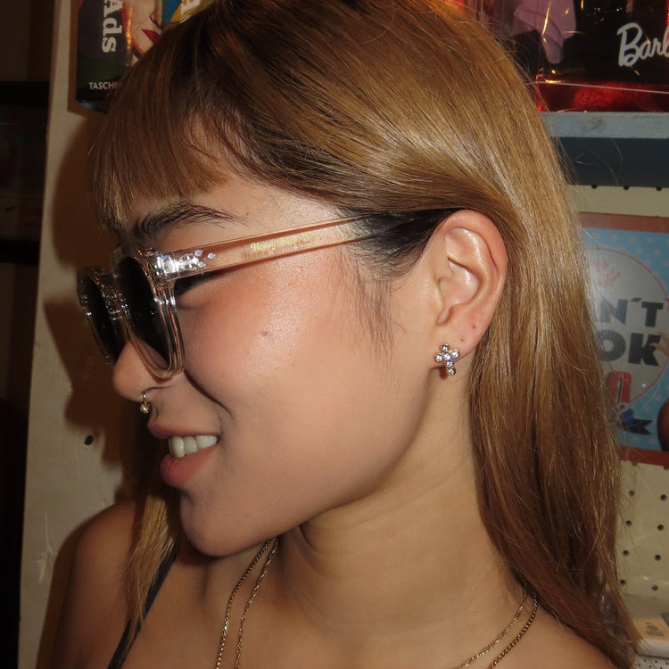 Cross pop pierce - 𝐇𝐨𝐧𝐞𝐲 𝐁𝐮𝐭𝐭𝐞𝐫 𝐍𝐢𝐧𝐞