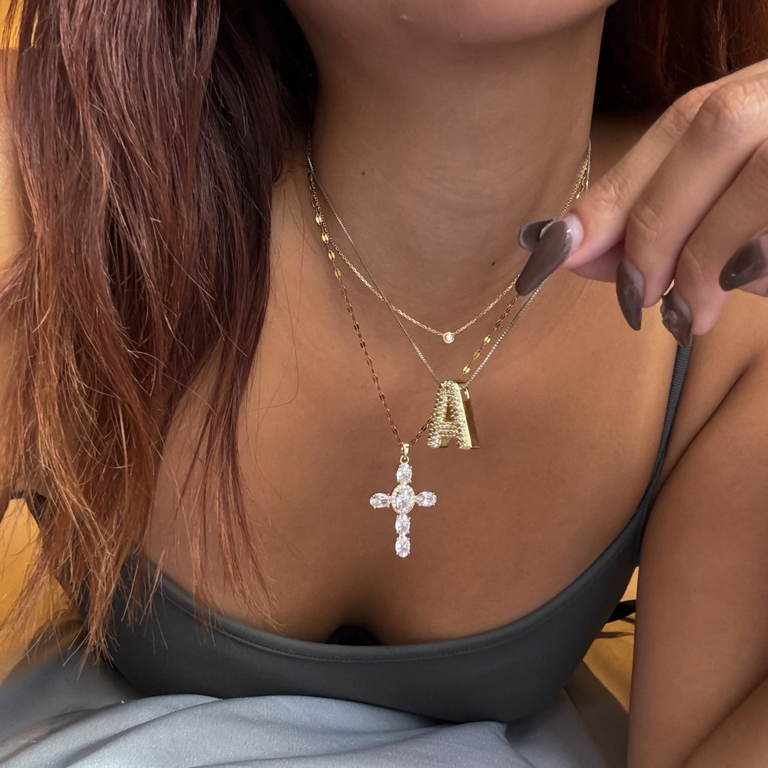 Cross princess necklace - 𝐇𝐨𝐧𝐞𝐲 𝐁𝐮𝐭𝐭𝐞𝐫 𝐍𝐢𝐧𝐞