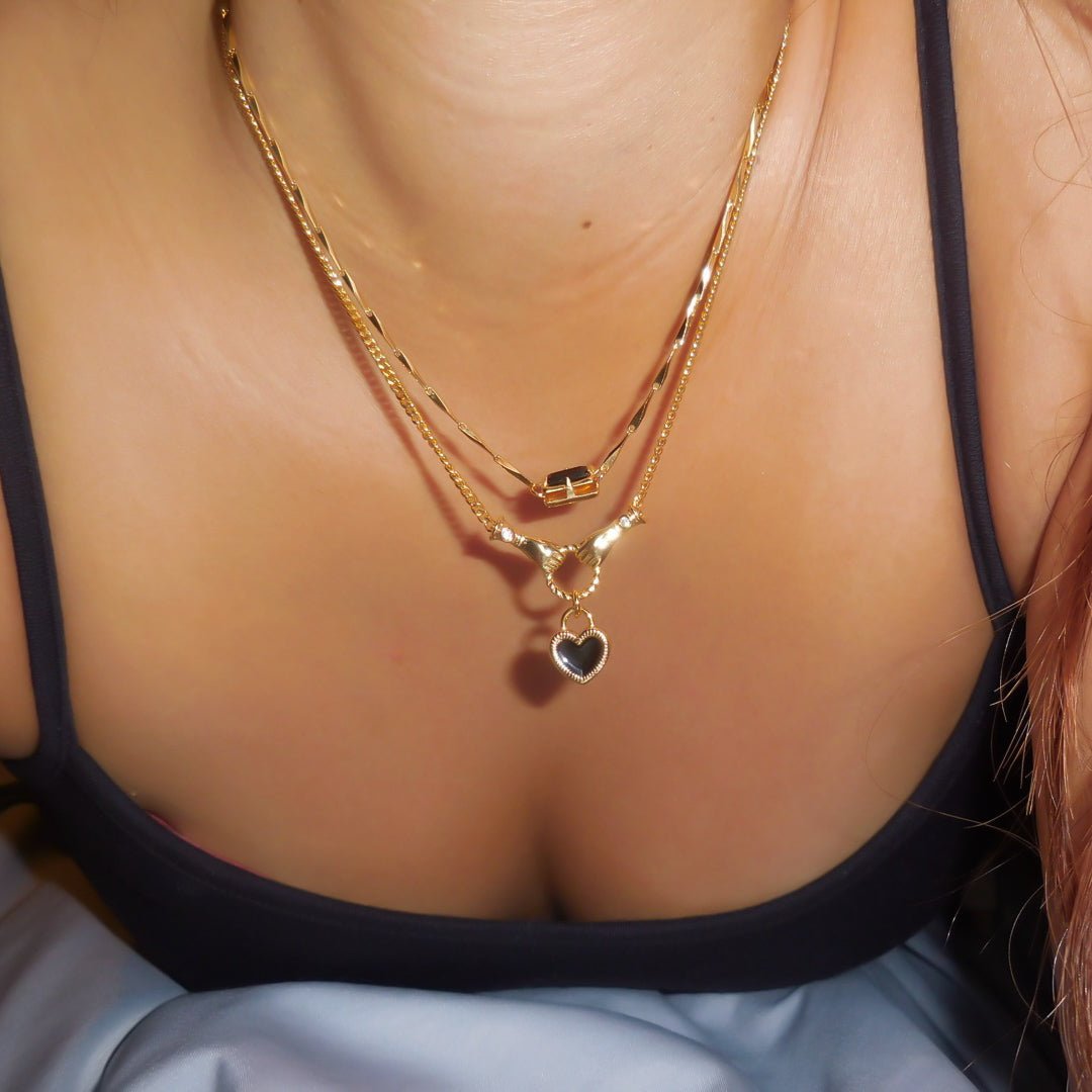 Cutie black necklace (2セット) - 𝐇𝐨𝐧𝐞𝐲 𝐁𝐮𝐭𝐭𝐞𝐫 𝐍𝐢𝐧𝐞