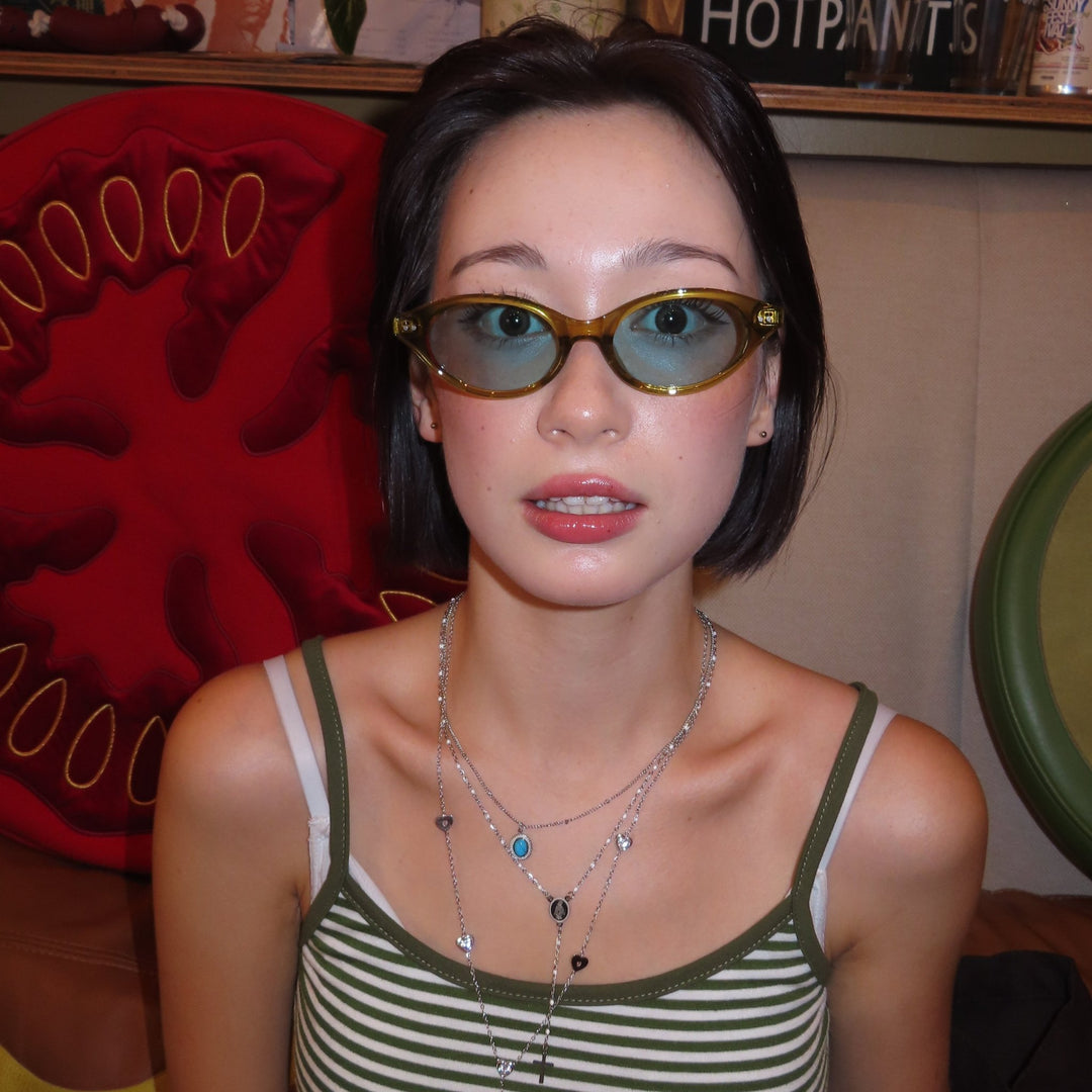 Diamond sunglasses - 𝐇𝐨𝐧𝐞𝐲 𝐁𝐮𝐭𝐭𝐞𝐫 𝐍𝐢𝐧𝐞