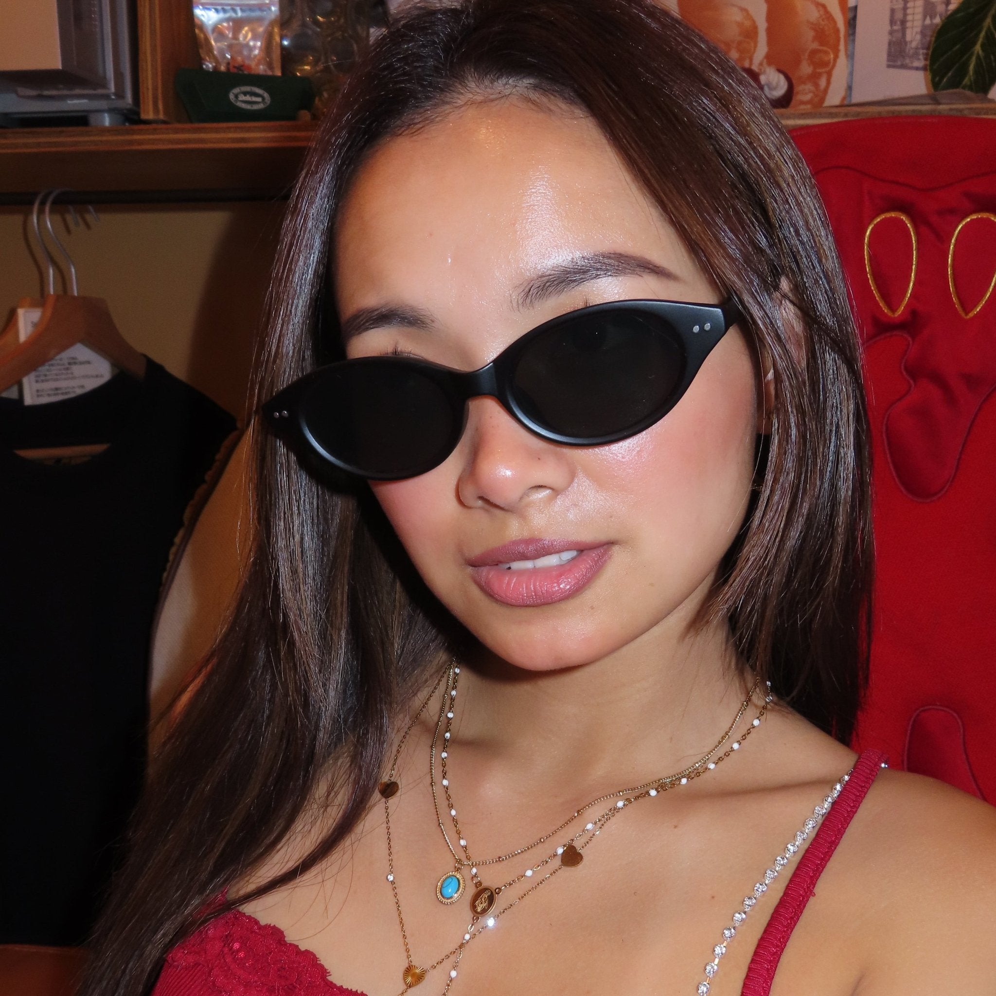 Diamond sunglasses - 𝐇𝐨𝐧𝐞𝐲 𝐁𝐮𝐭𝐭𝐞𝐫 𝐍𝐢𝐧𝐞