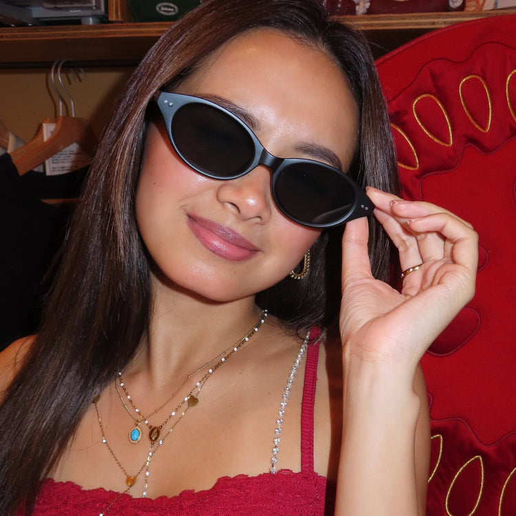 Diamond sunglasses - 𝐇𝐨𝐧𝐞𝐲 𝐁𝐮𝐭𝐭𝐞𝐫 𝐍𝐢𝐧𝐞