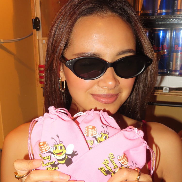 Diamond sunglasses - 𝐇𝐨𝐧𝐞𝐲 𝐁𝐮𝐭𝐭𝐞𝐫 𝐍𝐢𝐧𝐞