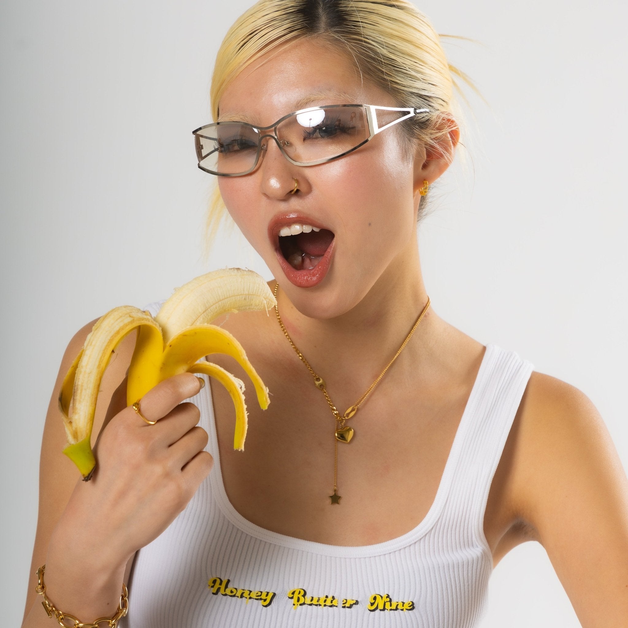 Edge muse sunglasses - 𝐇𝐨𝐧𝐞𝐲 𝐁𝐮𝐭𝐭𝐞𝐫 𝐍𝐢𝐧𝐞