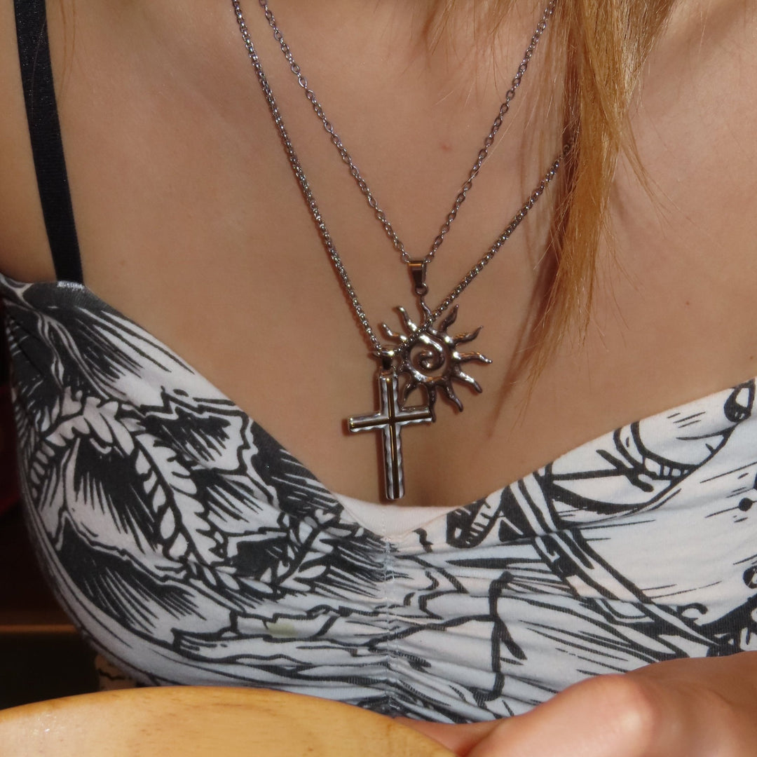 Eternal necklace - 𝐇𝐨𝐧𝐞𝐲 𝐁𝐮𝐭𝐭𝐞𝐫 𝐍𝐢𝐧𝐞