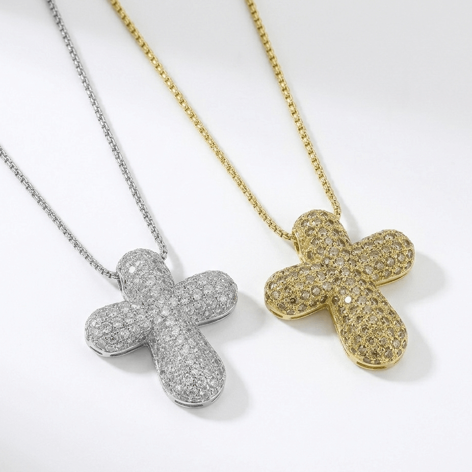 Glitter cross necklace - 𝐇𝐨𝐧𝐞𝐲 𝐁𝐮𝐭𝐭𝐞𝐫 𝐍𝐢𝐧𝐞