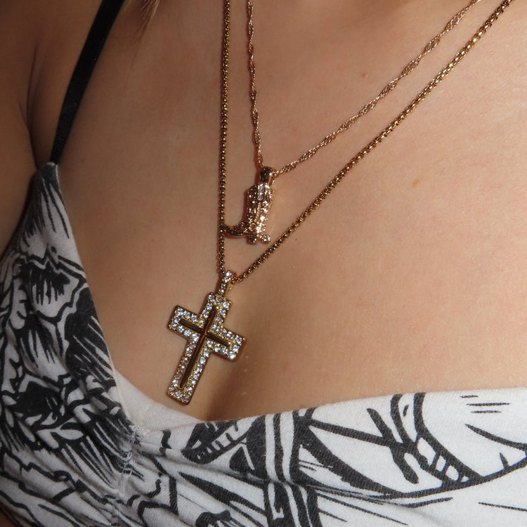 Glitter longcross necklace - 𝐇𝐨𝐧𝐞𝐲 𝐁𝐮𝐭𝐭𝐞𝐫 𝐍𝐢𝐧𝐞