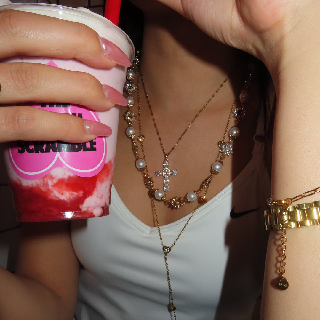 Glitter Pearl necklace - 𝐇𝐨𝐧𝐞𝐲 𝐁𝐮𝐭𝐭𝐞𝐫 𝐍𝐢𝐧𝐞