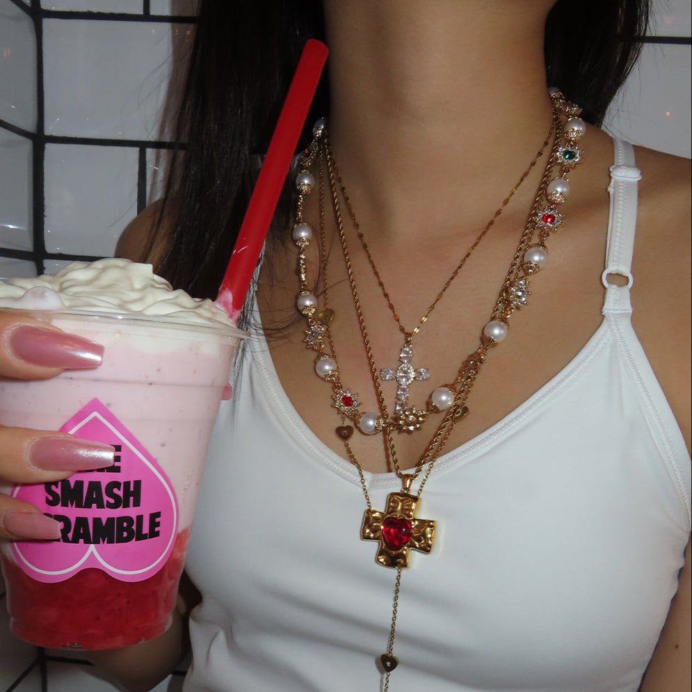 Glitter Pearl necklace - 𝐇𝐨𝐧𝐞𝐲 𝐁𝐮𝐭𝐭𝐞𝐫 𝐍𝐢𝐧𝐞