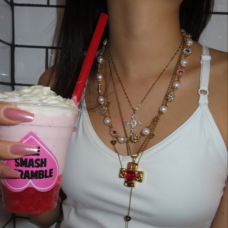 Glitter Pearl necklace - 𝐇𝐨𝐧𝐞𝐲 𝐁𝐮𝐭𝐭𝐞𝐫 𝐍𝐢𝐧𝐞