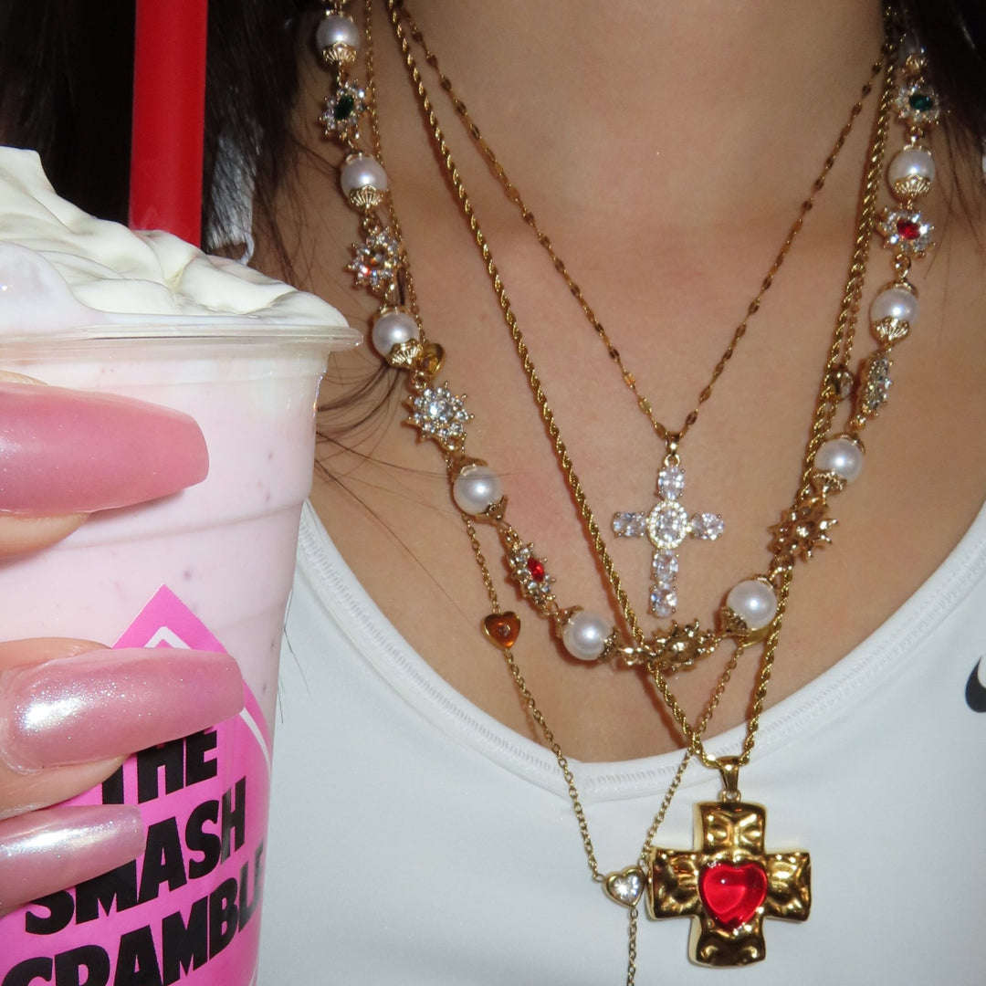 Glitter Pearl necklace - 𝐇𝐨𝐧𝐞𝐲 𝐁𝐮𝐭𝐭𝐞𝐫 𝐍𝐢𝐧𝐞