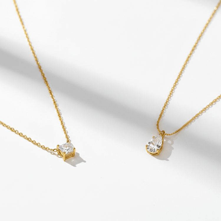 Glow stone necklace - 𝐇𝐨𝐧𝐞𝐲 𝐁𝐮𝐭𝐭𝐞𝐫 𝐍𝐢𝐧𝐞