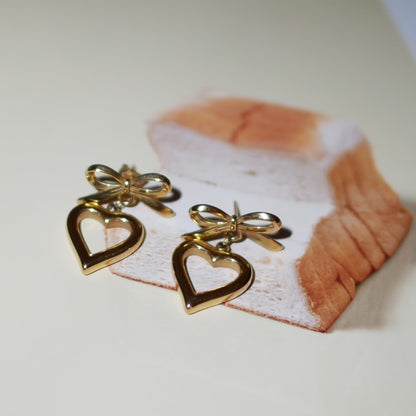 Heart ribbon pierce - 𝐇𝐨𝐧𝐞𝐲 𝐁𝐮𝐭𝐭𝐞𝐫 𝐍𝐢𝐧𝐞