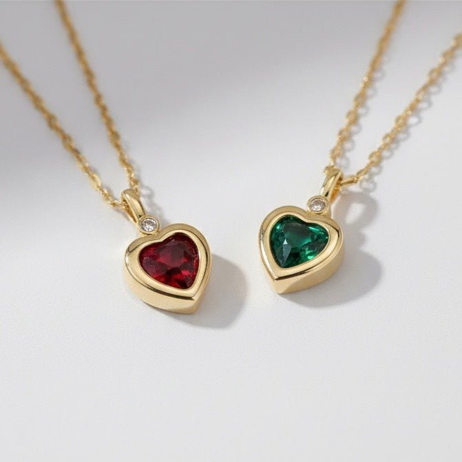 Holiday heart necklace - 𝐇𝐨𝐧𝐞𝐲 𝐁𝐮𝐭𝐭𝐞𝐫 𝐍𝐢𝐧𝐞