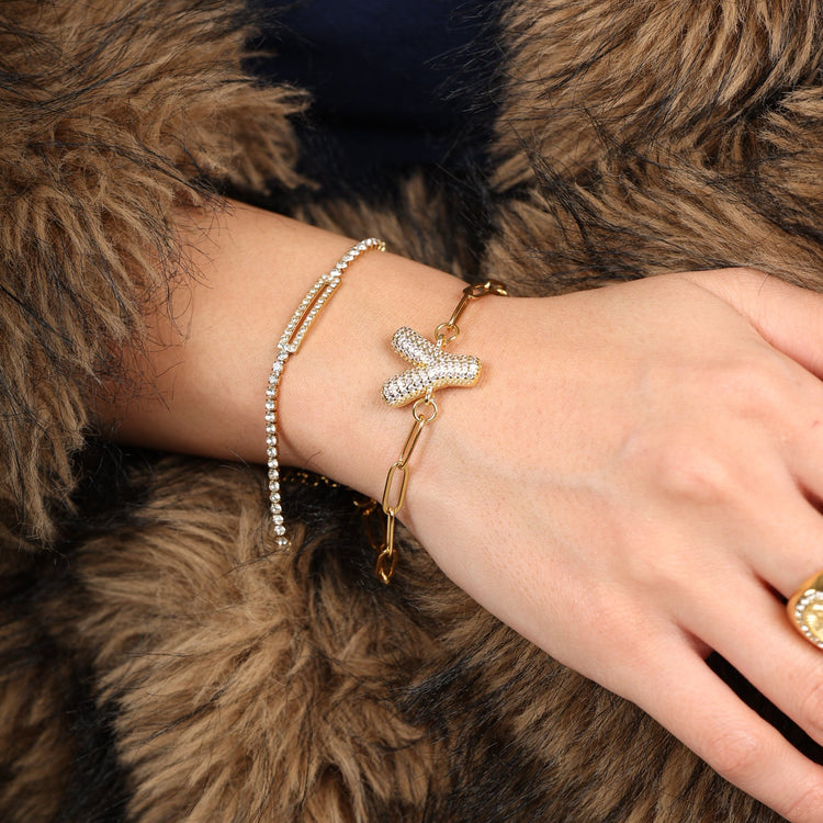 【ブレスレット】Initial glitter bracelet - 𝐇𝐨𝐧𝐞𝐲 𝐁𝐮𝐭𝐭𝐞𝐫 𝐍𝐢𝐧𝐞