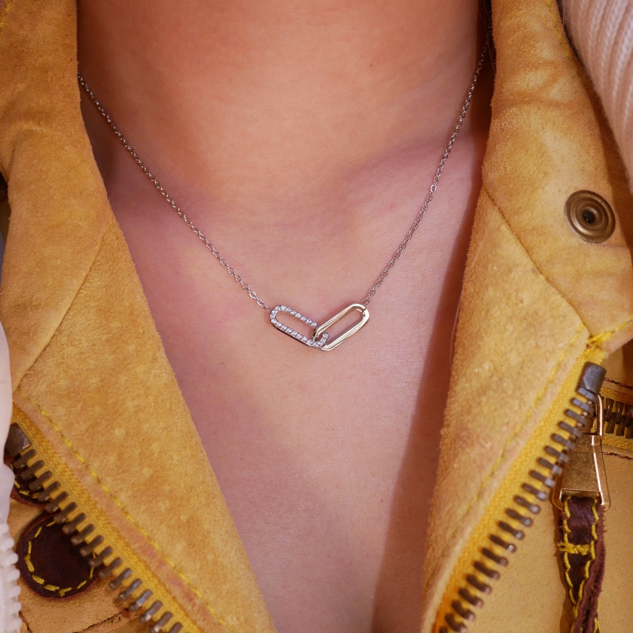 Link heart necklace - 𝐇𝐨𝐧𝐞𝐲 𝐁𝐮𝐭𝐭𝐞𝐫 𝐍𝐢𝐧𝐞