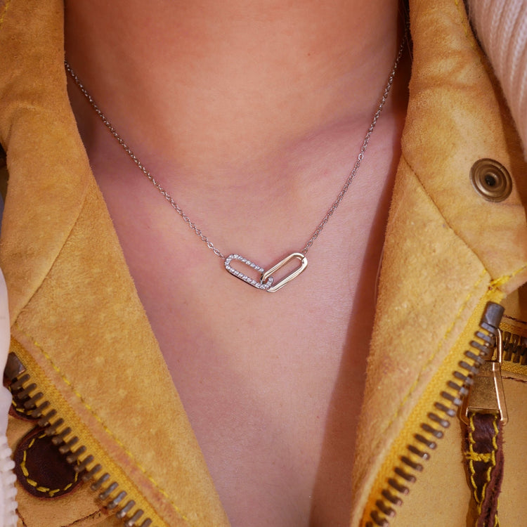 Link heart necklace - 𝐇𝐨𝐧𝐞𝐲 𝐁𝐮𝐭𝐭𝐞𝐫 𝐍𝐢𝐧𝐞
