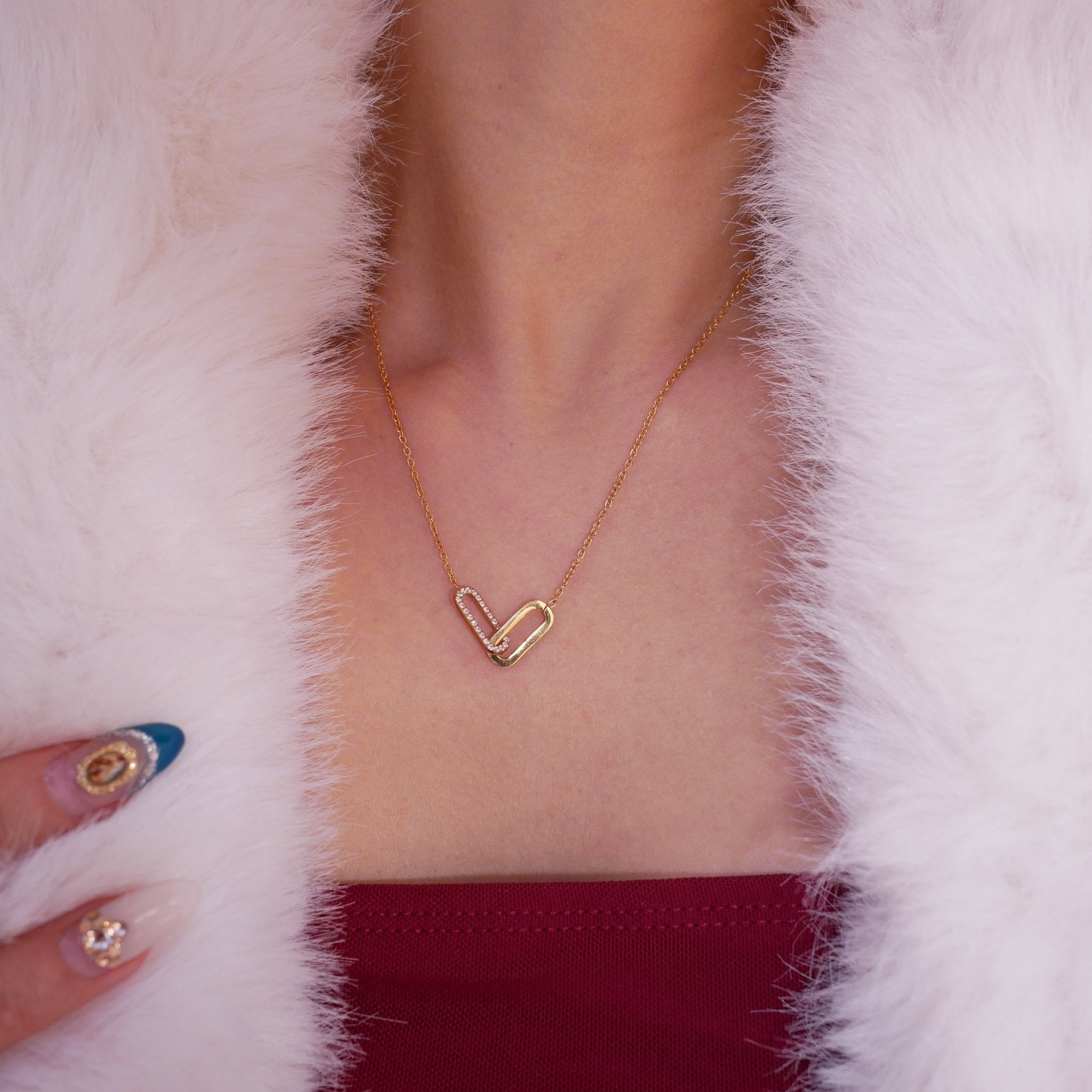 Link heart necklace - 𝐇𝐨𝐧𝐞𝐲 𝐁𝐮𝐭𝐭𝐞𝐫 𝐍𝐢𝐧𝐞