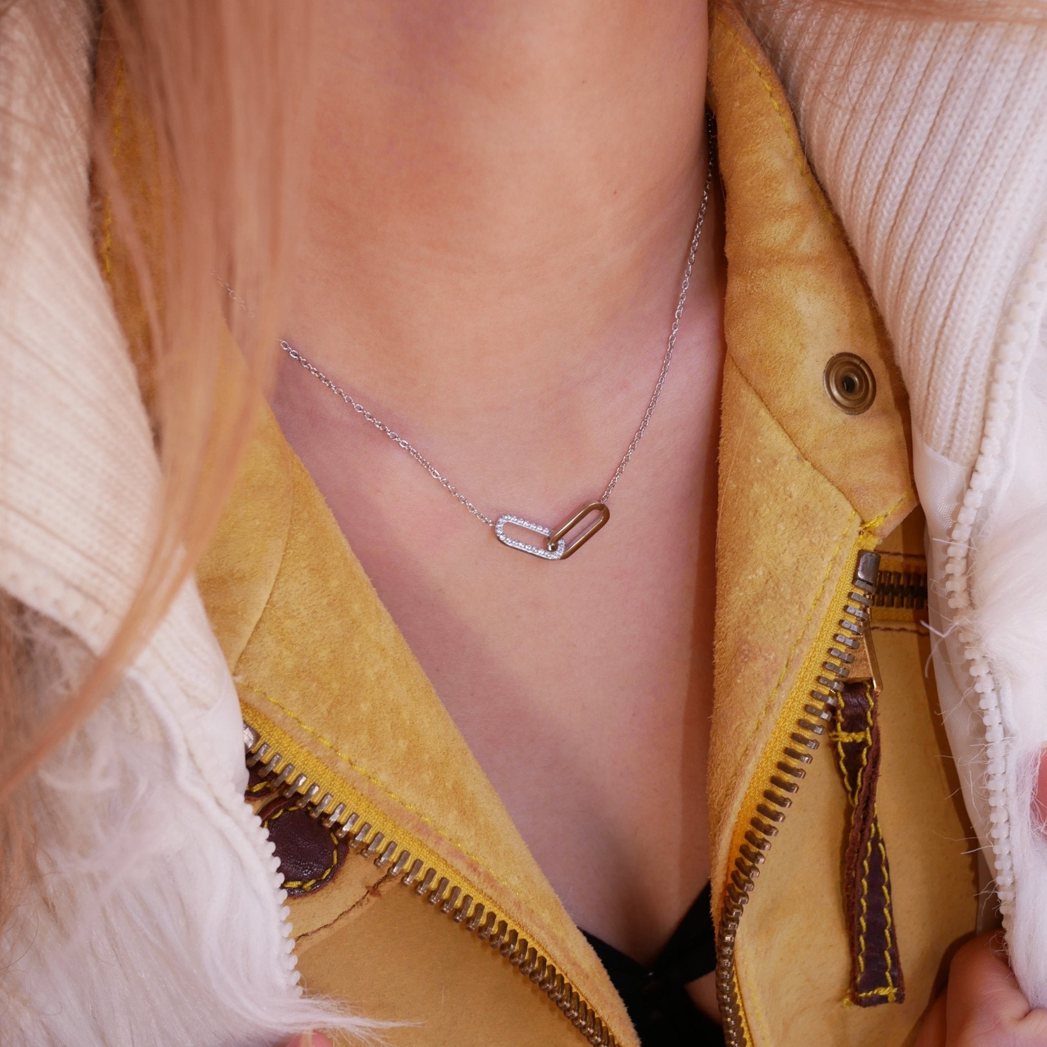 Link heart necklace – 𝐇𝐨𝐧𝐞𝐲 𝐁𝐮𝐭𝐭𝐞𝐫 𝐍𝐢𝐧𝐞