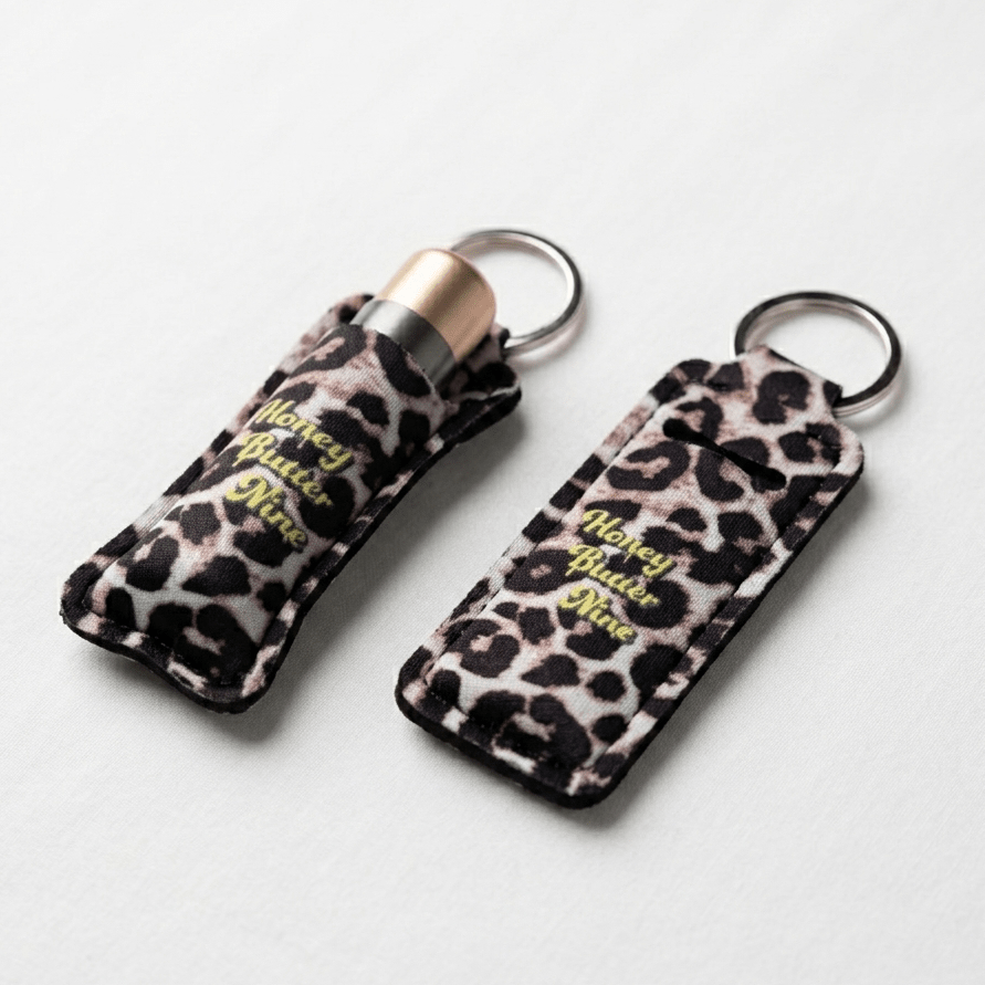 Lip case keychain - 𝐇𝐨𝐧𝐞𝐲 𝐁𝐮𝐭𝐭𝐞𝐫 𝐍𝐢𝐧𝐞