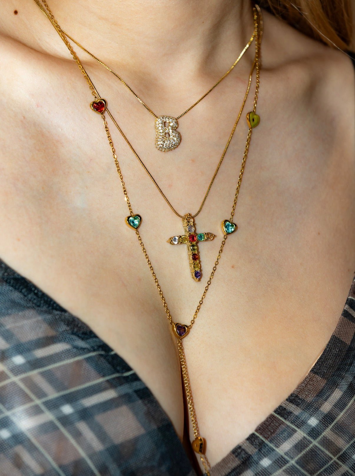Long colorful heart necklace - 𝐇𝐨𝐧𝐞𝐲 𝐁𝐮𝐭𝐭𝐞𝐫 𝐍𝐢𝐧𝐞