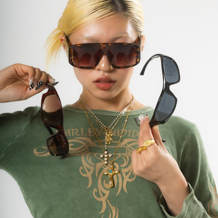 Love bear necklace - 𝐇𝐨𝐧𝐞𝐲 𝐁𝐮𝐭𝐭𝐞𝐫 𝐍𝐢𝐧𝐞