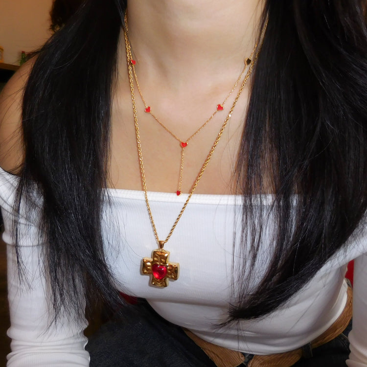 Love symbol necklace - 𝐇𝐨𝐧𝐞𝐲 𝐁𝐮𝐭𝐭𝐞𝐫 𝐍𝐢𝐧𝐞