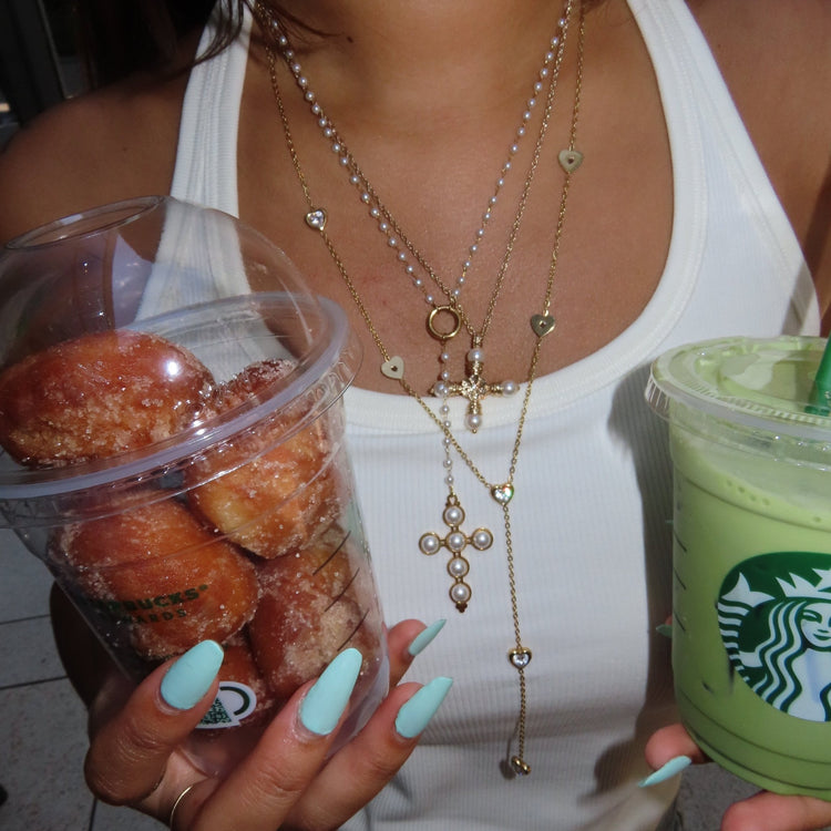 Luna pearl necklace - 𝐇𝐨𝐧𝐞𝐲 𝐁𝐮𝐭𝐭𝐞𝐫 𝐍𝐢𝐧𝐞