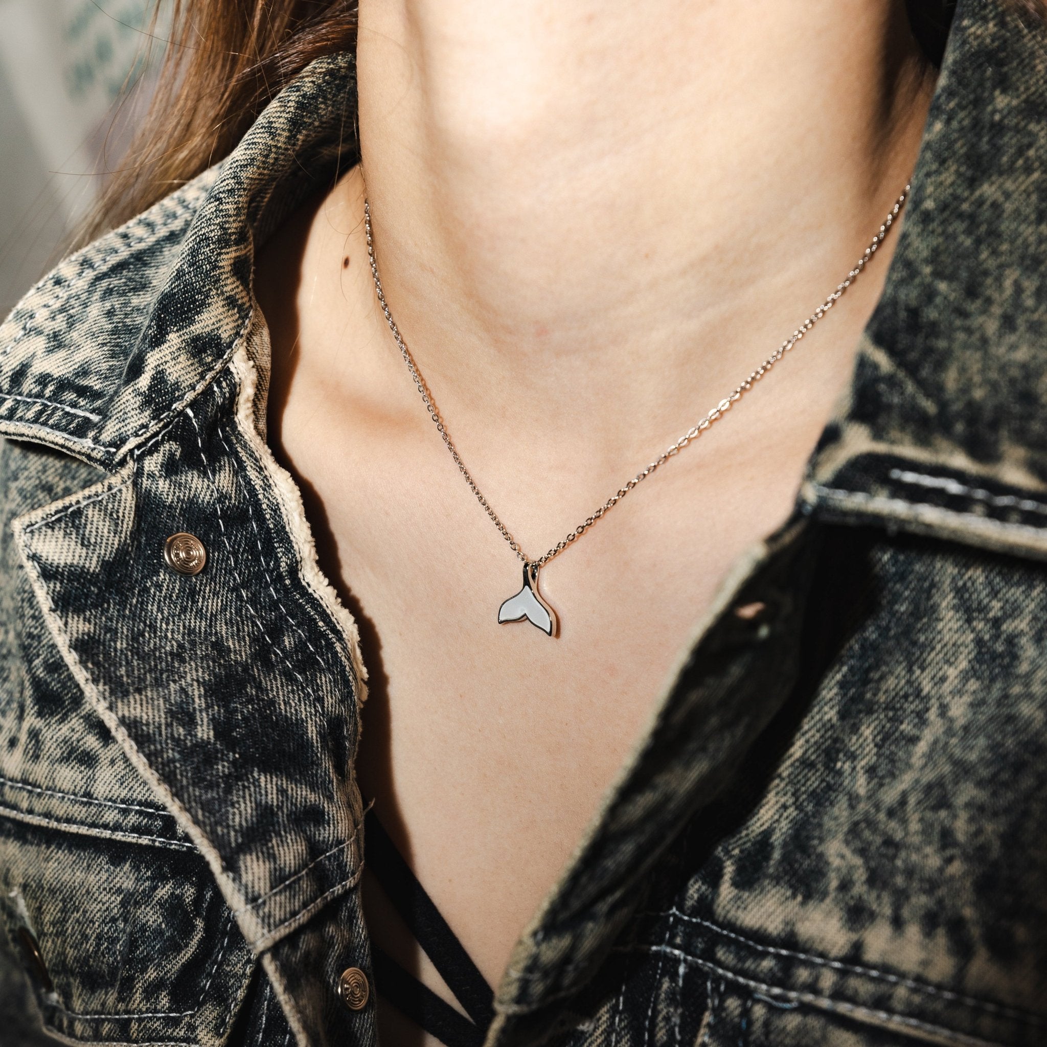 Mermaid tail necklace - 𝐇𝐨𝐧𝐞𝐲 𝐁𝐮𝐭𝐭𝐞𝐫 𝐍𝐢𝐧𝐞