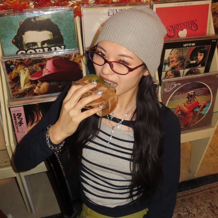 Mini cross necklace - 𝐇𝐨𝐧𝐞𝐲 𝐁𝐮𝐭𝐭𝐞𝐫 𝐍𝐢𝐧𝐞