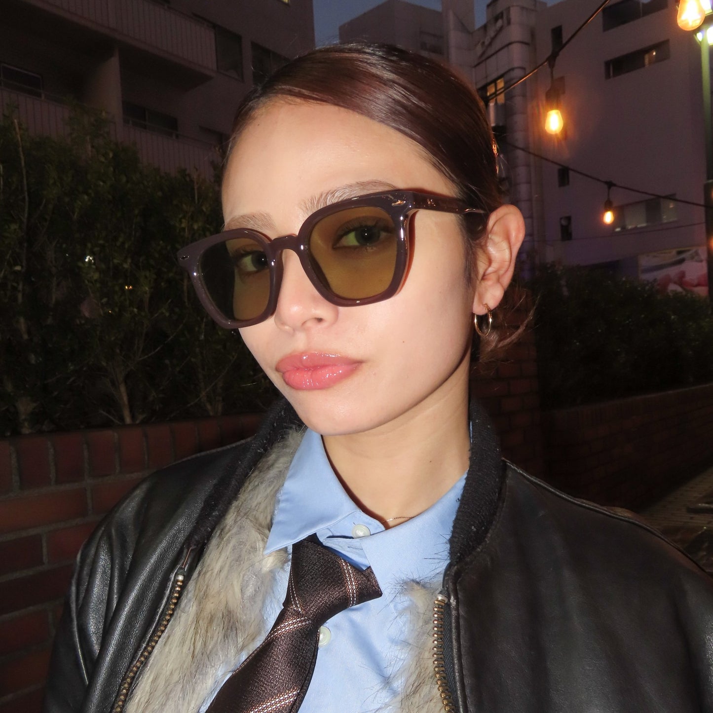 Modern sunglasses - 𝐇𝐨𝐧𝐞𝐲 𝐁𝐮𝐭𝐭𝐞𝐫 𝐍𝐢𝐧𝐞