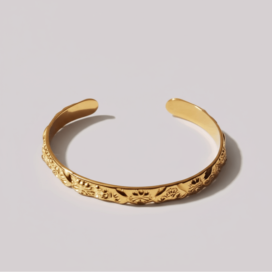 【ブレスレット】Moon bangle - 𝐇𝐨𝐧𝐞𝐲 𝐁𝐮𝐭𝐭𝐞𝐫 𝐍𝐢𝐧𝐞