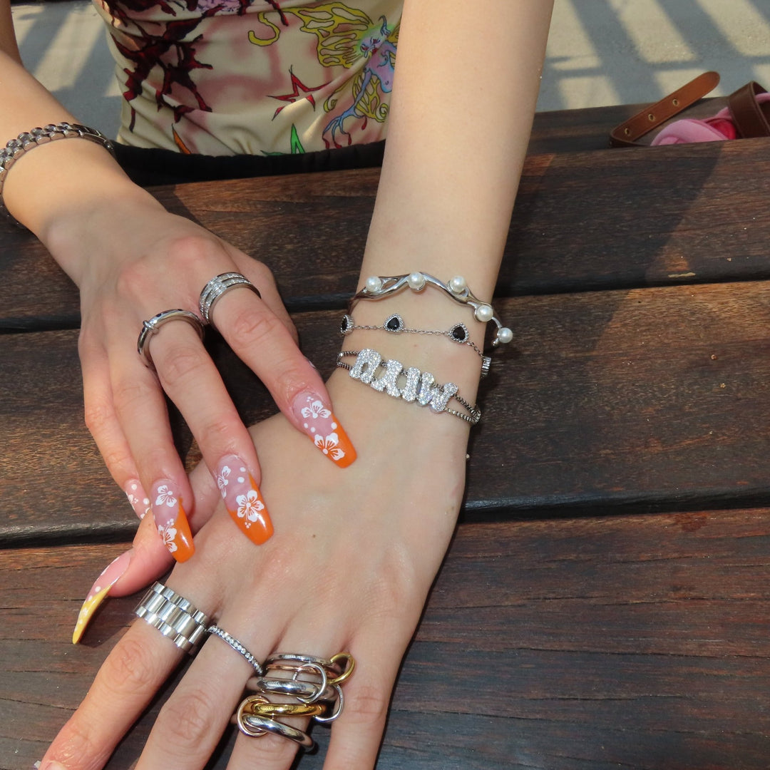 【ブレスレット】Pearl valor bangle - 𝐇𝐨𝐧𝐞𝐲 𝐁𝐮𝐭𝐭𝐞𝐫 𝐍𝐢𝐧𝐞