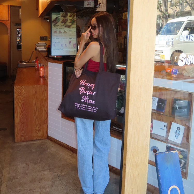 Pink nuts tote bag - 𝐇𝐨𝐧𝐞𝐲 𝐁𝐮𝐭𝐭𝐞𝐫 𝐍𝐢𝐧𝐞