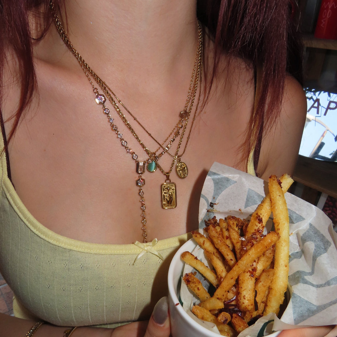 Plate magic necklace - 𝐇𝐨𝐧𝐞𝐲 𝐁𝐮𝐭𝐭𝐞𝐫 𝐍𝐢𝐧𝐞