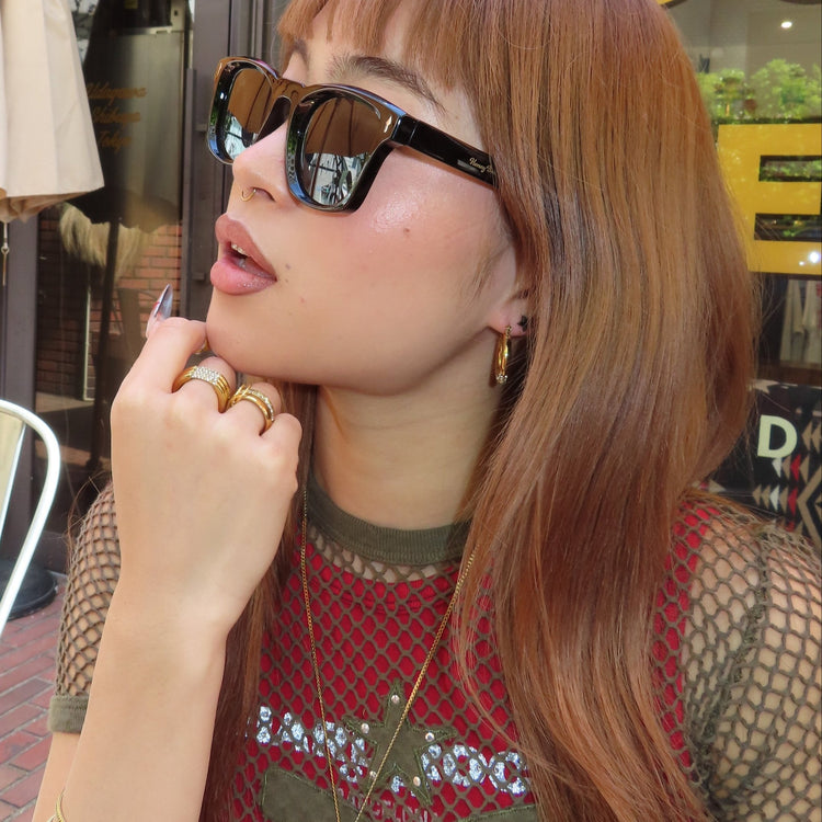 【ピアス】　Pop twinkle pierce - 𝐇𝐨𝐧𝐞𝐲 𝐁𝐮𝐭𝐭𝐞𝐫 𝐍𝐢𝐧𝐞