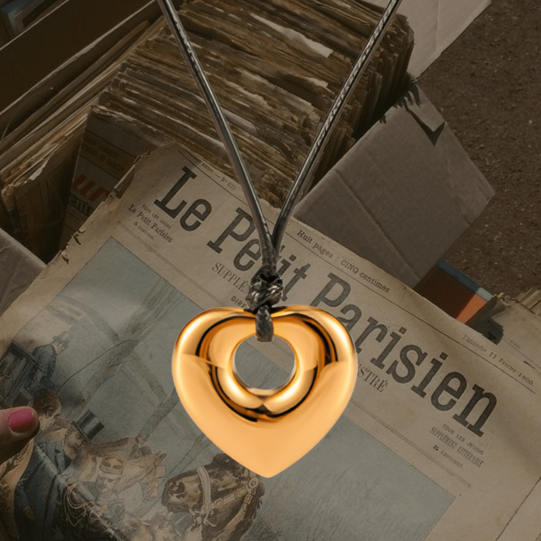 Princess heart necklace - 𝐇𝐨𝐧𝐞𝐲 𝐁𝐮𝐭𝐭𝐞𝐫 𝐍𝐢𝐧𝐞